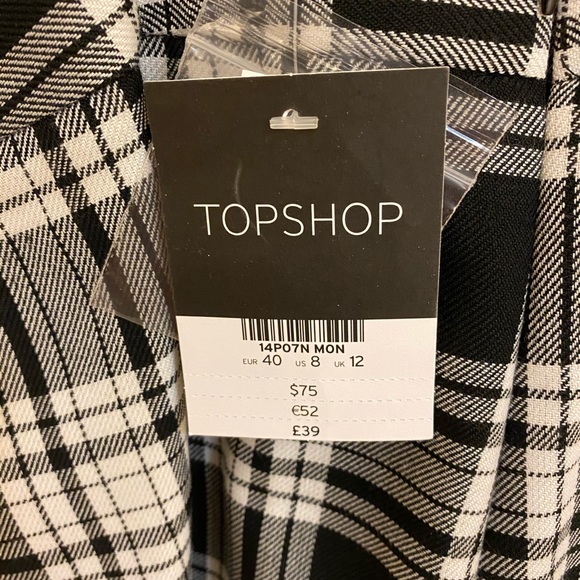 Pleated Romper - Picture 2 of 3